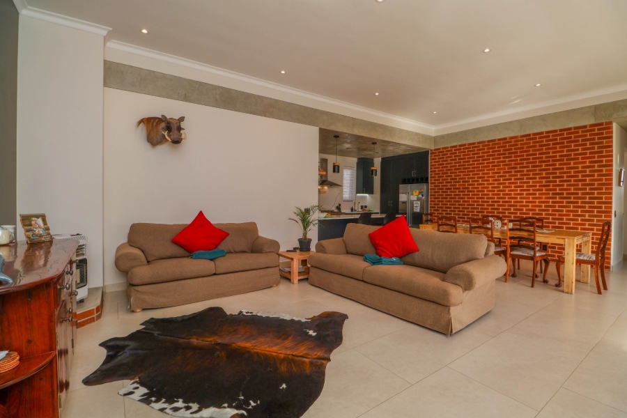 3 Bedroom Property for Sale in The Hill Western Cape